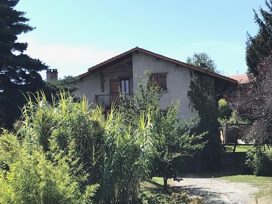 Appartement Dans Maison Brie-et-Angonnes Екстер'єр фото