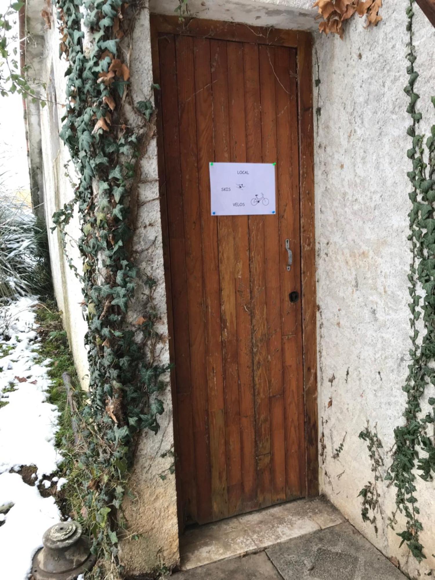 Appartement Dans Maison Brie-et-Angonnes Екстер'єр фото